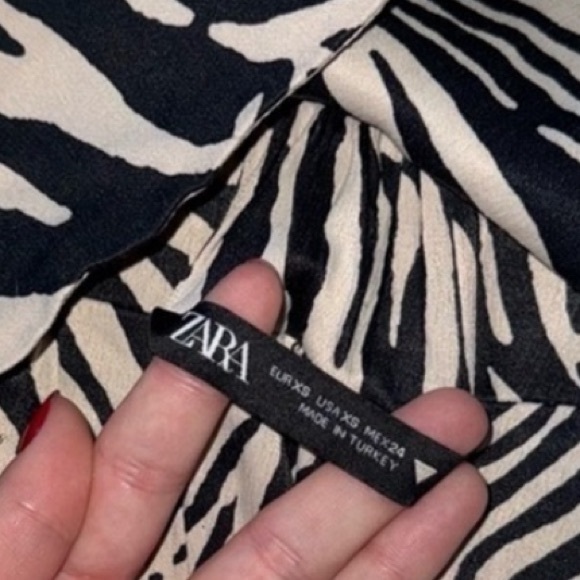 ZARA | Zebra Cropped Vneck Tank Top Size XS - Picture 5 of 6